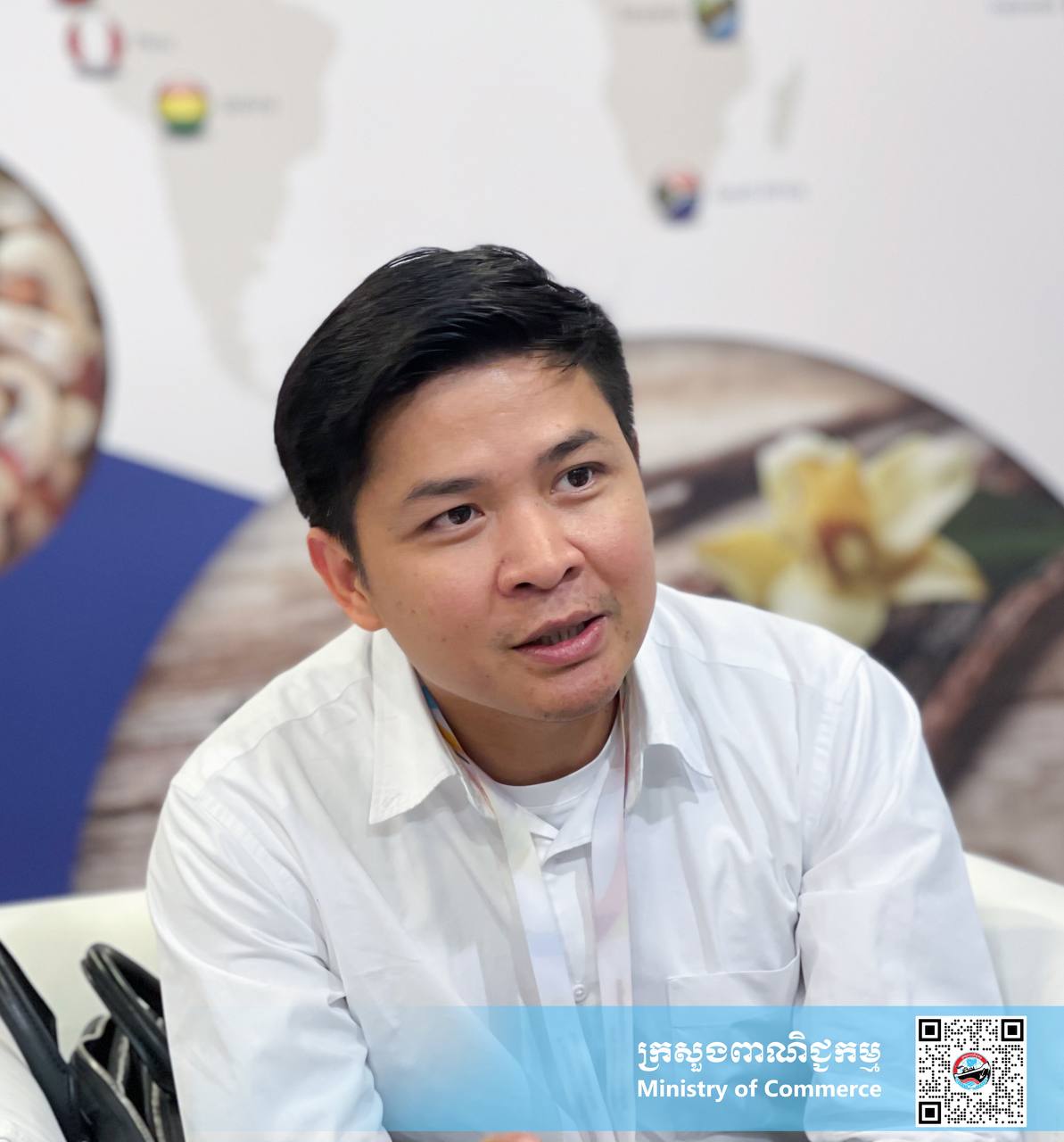 ឯកឧត្តម សំហេង បូរ៉ា រដ្ឋលេខាធិការ និងជាប្រធានក្រុមការងារជំរុញការនាំចេញ នៃក្រសួងពាណិជ្ជកម្ម បានជួបពិភាក្សាការងារ ជាមួយក្រុមហ៊ុន Comexposium Group ដែលជាអង្គភាពរៀបចំព្រឹត្តិការណ៍នានានៅលើពិភពលោក និងជាអ្នករៀបចំពិព័រណ៍អន្តរជាតិ SAIL Paris