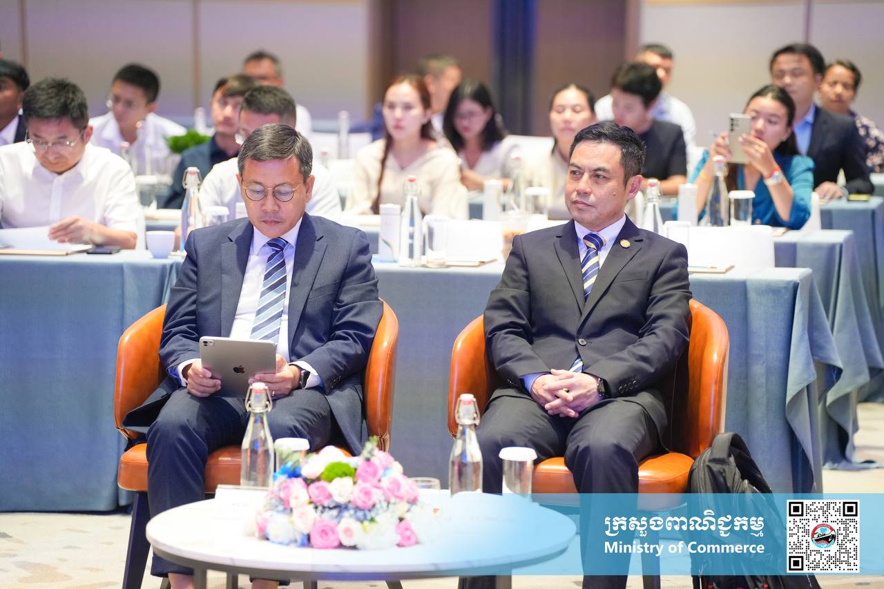 ឯកឧត្តម ណាំ លីណាល់ អនុរដ្ឋលេខាធិការក្រសួងពាណិជ្ជកម្ម បានអញ្ជើញចូលរួមជាអធិបតីក្នុងកម្មវិធី “CAEXPO Global Roadshow” លើកទី២២ នៅសណ្ឋាគារ Oakwood Premier រាជធានីភ្នំពេញ